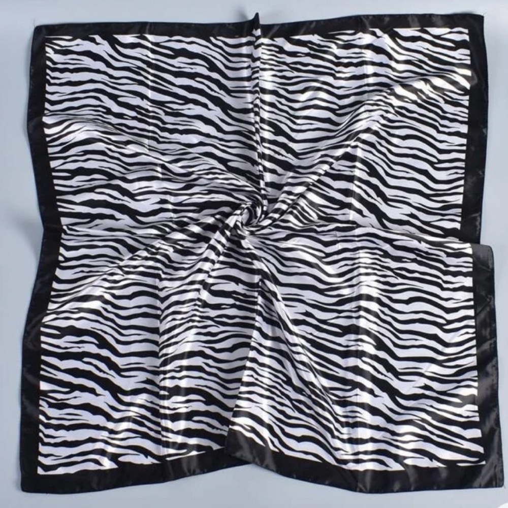 Zebra Striped Print Bandana Women Scarf Bandana, Hair Band, Head Band NWOT